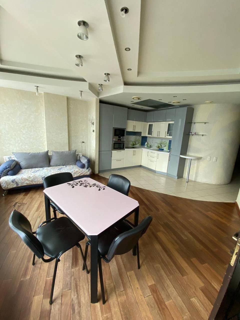 Most City Apartments Magnolia นิปโปร ภายนอก รูปภาพ